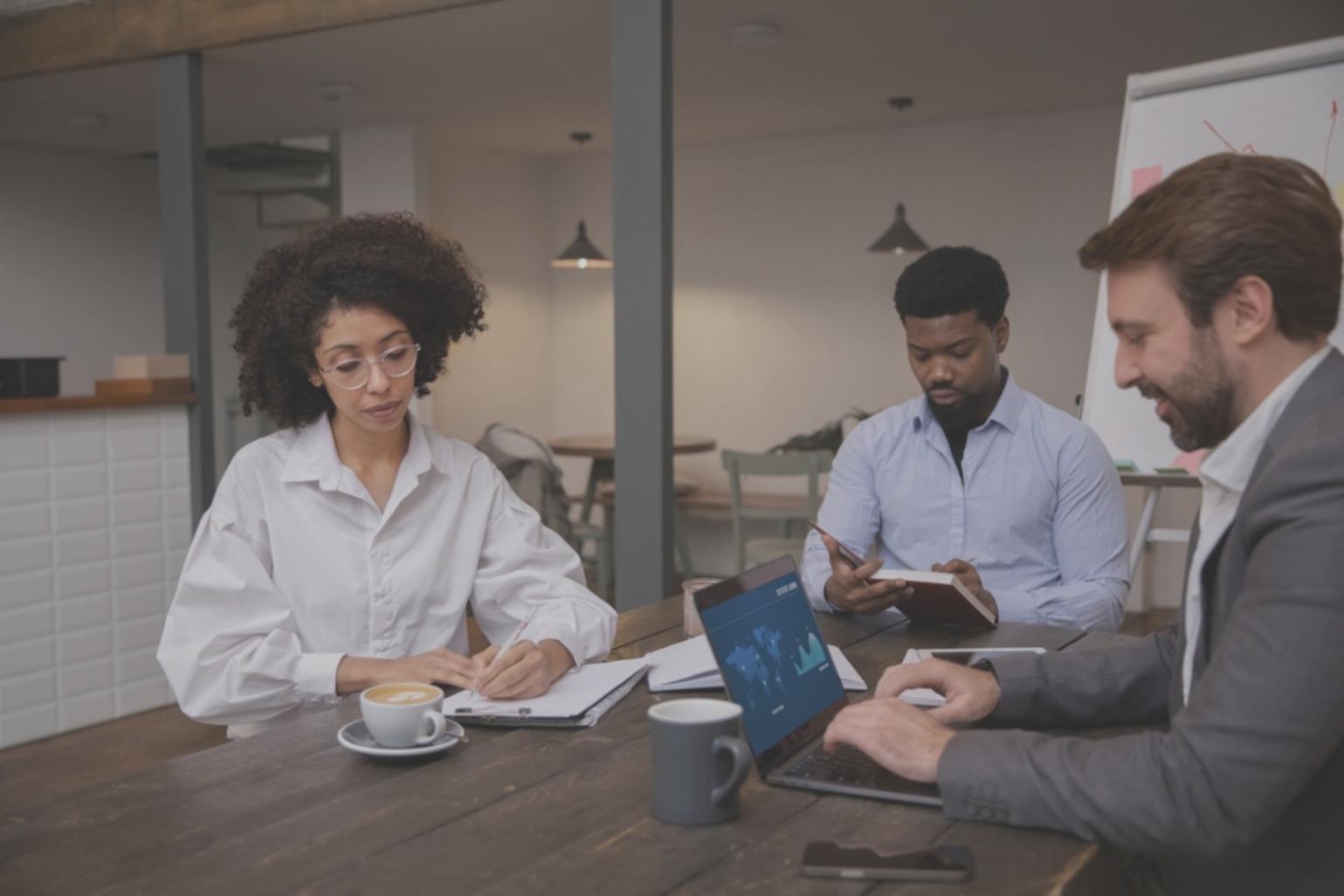 Environnement de formation professionnel pour la gestion financière